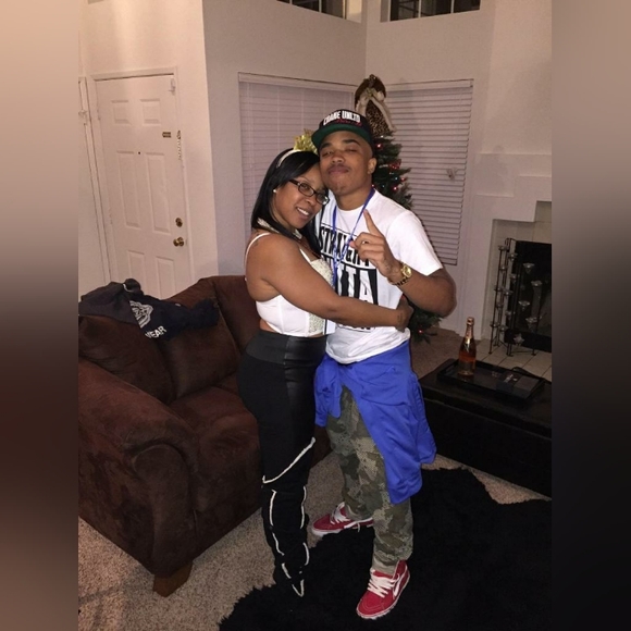 Meet your Posher, Scottie - Picture 2 of 16